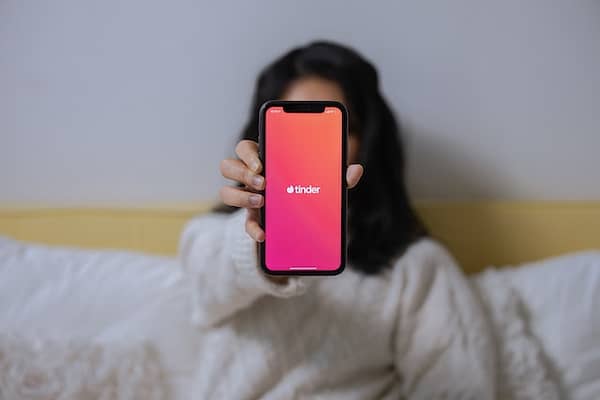 Tinder Adds New Safety Features, Such As A "Incognito Mode"